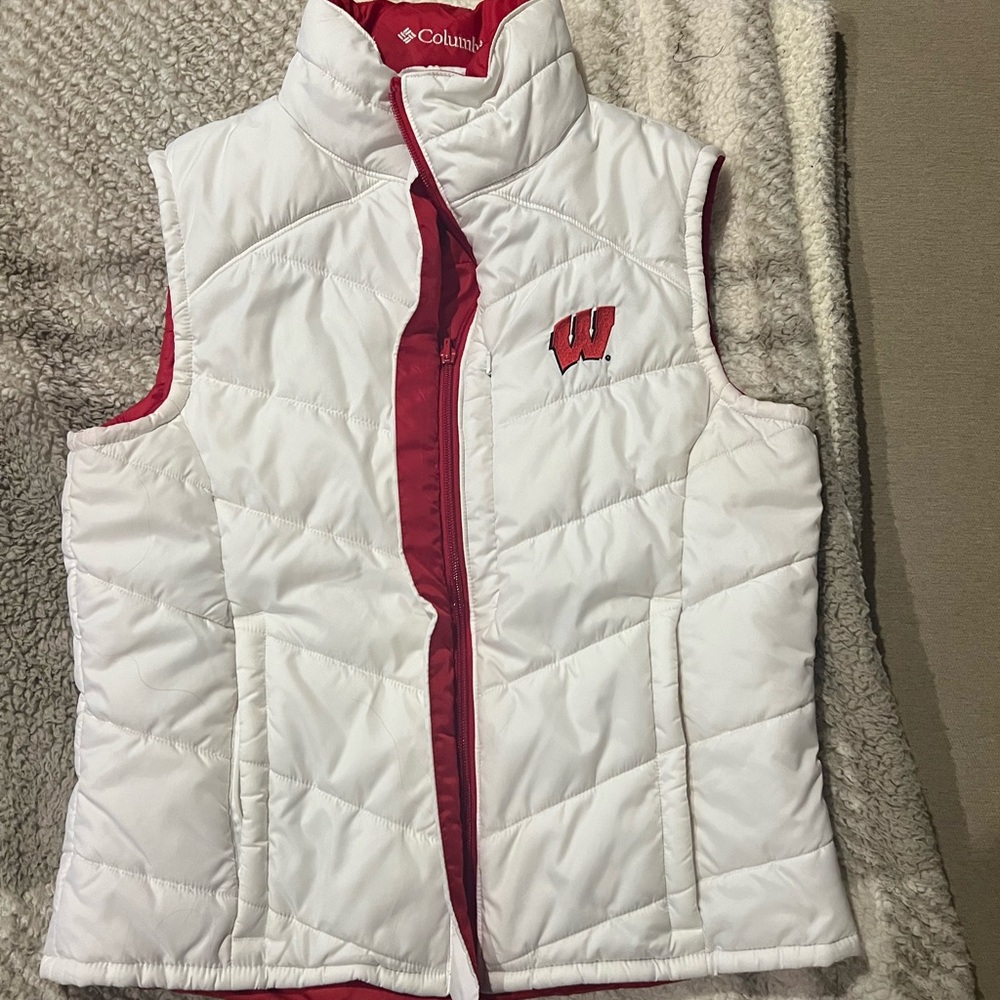 On Wisconsin! Badger red and white women’s medium puffer vest.
